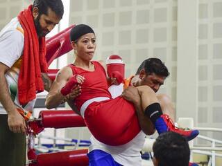 Commonwealth Games 2022: வலது காலில் ஏற்பட்ட வலுவான காயம்... காமன்வெல்த் போட்டியில் இருந்து விலகிய மேரி கோம்!