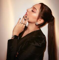 Sonakshi Sinha: सोनाक्षी सिन्हाने शेअर केला क्लासी ब्लॅक लूक; पाहा खास फोटो!