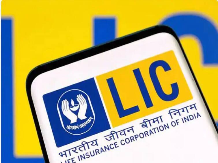 Lic Share Falls Anchor Investors Lock In peroid end on 13th june investors worry about share price LIC Share Price News : एलआयसीचा शेअर पेटीएमच्या वाटेवर ? गुंतवणुकदारांसाठी उद्याचा दिवस महत्त्वाचा!