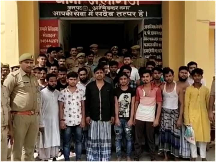 ambedkar nagar police arrested 26 protesters including mastermind faraz imam ann Ambedkar Nagar बवाल का मास्टरमाइंड फराज इमाम समते 26 लोग गिरफ्तार, युवकों को भड़काकर निकाला था जुलूस