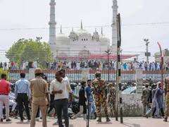 Prophet Muhammad Row: વિવાદિત ટિપ્પણીને લઇને દેશના કેટલાય વિસ્તારોમાં વિરોધ પ્રદર્શન, પોલીસે પણ કર્યો લાઠીચાર્જ