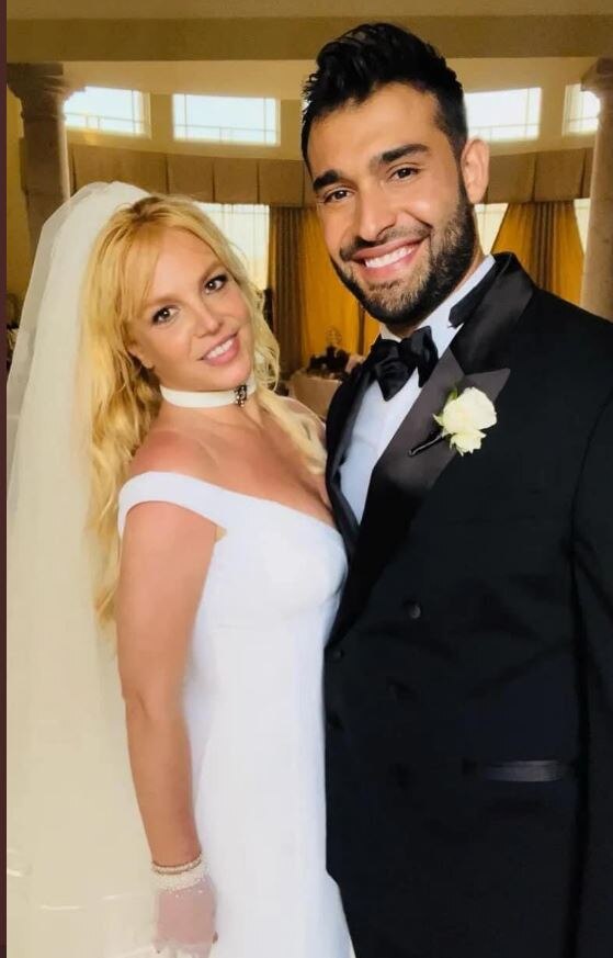 Britney Spears Wedding: પોપ સ્ટાર બ્રિટની સ્પીયર્સે લગ્નની પ્રથમ તસવીર કરી શેર, Photos