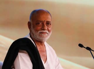 ભારત પાકિસ્તાન તણાવ વચ્ચે વ્યાસપીઠ પરથી મોરારી બાપુનું મોટું નિવેદન – ‘આ હુમલો નથી, વિશ્વ કલ્યાણ માટે....’