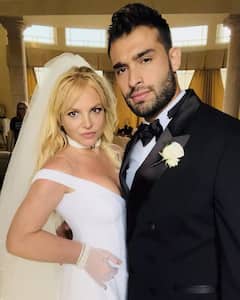 Britney Spears ने बॉयफ्रेंड Sam Asghari संग की तीसरी शादी, पॉप सिंगर की फेयरीटेल वेडिंग की तस्वीरें आईं सामने