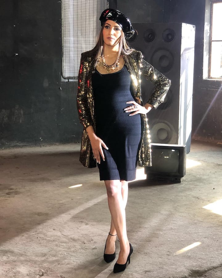 सपना चौधरी के गाने छोटे-छोटे बच्चे गुनगुनाते नजर आते हैं. साथ ही एक्ट्रेस के गानों पर ठुमके मारते हुए हर दिन उनकी पॉपिलेरिटी बढ़ाते जा रहे हैं.