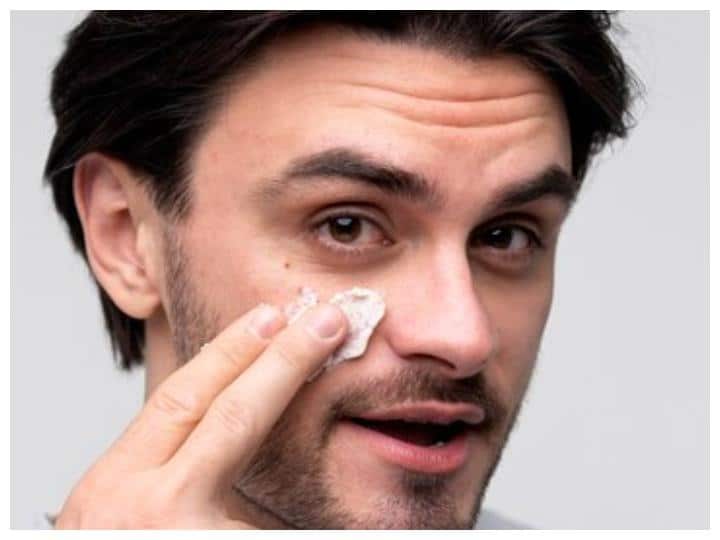 Skin Care Tips For Men: why is vitamin c important for men know benefits and how to apply Skin Care Tips For Men: पुरुषों के लिए भी विटामिन सी है जरूरी, जानें कैसे करें इसका इस्तेमाल