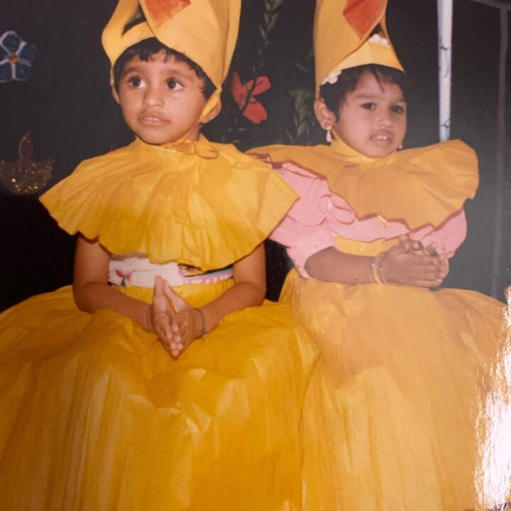 खतीजा भले ही पर्दे में रहती हों, लेकिन सोशल मीडिया पर वो अच्छी खासी एक्टिव रहती हैं. इंस्टाग्राम पर स्कूल के दिनों से लेकर अवॉर्ड लेने तक की खतीजा की तमाम सारी फोटोज़ हैं.