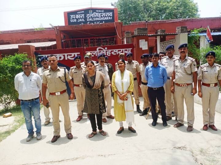 Bihar News: बिहार के कई जेलों में एक साथ छापेमारी से हड़कंप, कैदियों के वार्ड में मिले चाकू, हीटर और कई आपत्तिजनक सामान