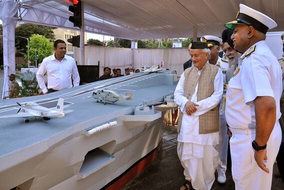 आयएनएस विक्रांतची भन्नाट प्रतिकृती, राज्यपालांच्या हस्ते उद्घाटन