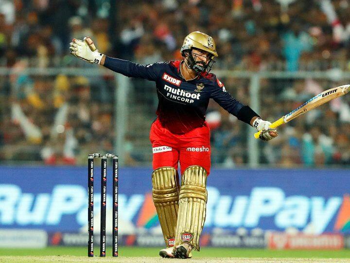 पण आता उर्वरीत सामन्यात त्याला संधी मिळणार का? आणि मिळाल्यास तो कशी कामगिरी करेल यावर या प्रश्नांचं उत्तर मिळेल.