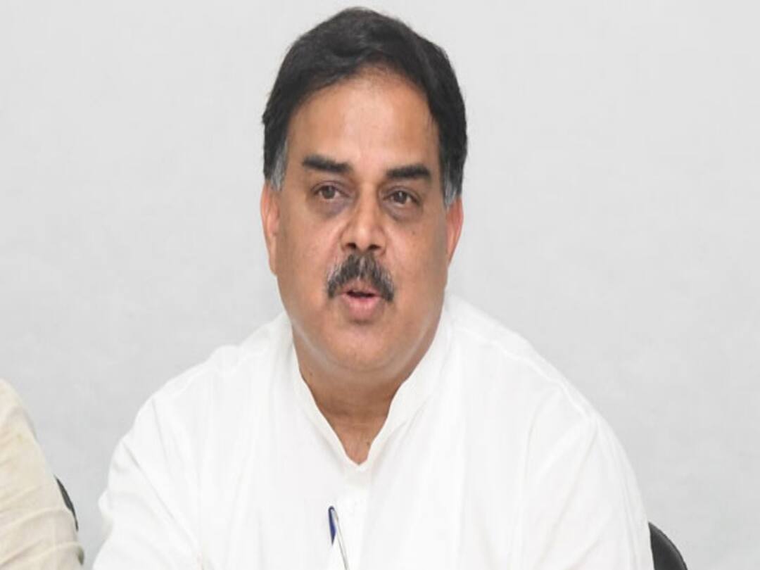 Amaravati Janasena Nadendla manohar criticizes ysrcp govt cm jagan liquor bonds Nadendla Manohar On Liquor Bonds : మద్యనిషేధం అంటే మద్యం ఆదాయం పెంచుకోవడమే, జగన్ జాక్ పాట్ కొట్టారు- నాదెండ్ల మనోహర్