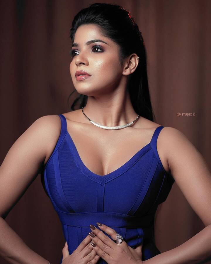 என் ஒளியே ஒளியே நா ஒன்னும் பூதமில்லை தூரம் ஓடாத