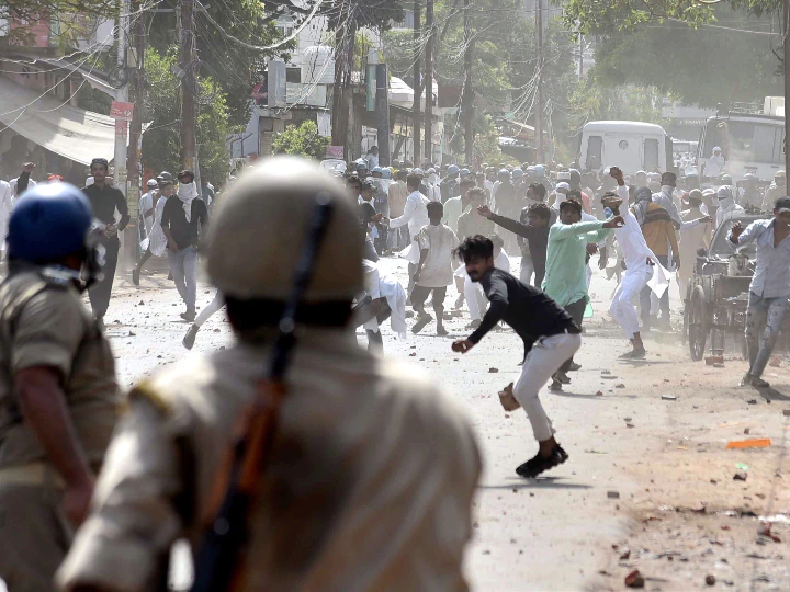 Prayagraj Violence: दबोचा गया प्रयागराज हिंसा का मास्टरमाइंड जावेद अहमद, पुलिस ने हिरासत में लिया