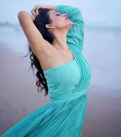 નેહા મલિકે ઈન્સ્ટાગ્રામ પર શેર કરી હોટ તસવીરો, જુઓ બોલ્ડ અંદાજ