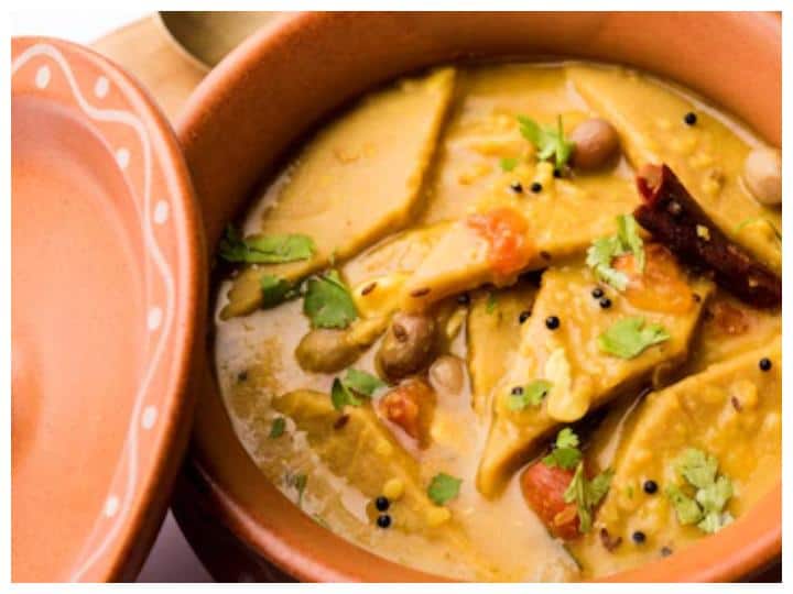 Weekend Special: How to Make daal dhokli at home Dal Dhokli Recipe: इस वीकेंड पर लें दाल ढोकली का मजा, बनाने में आसान और खाने में भी है लाजवाब