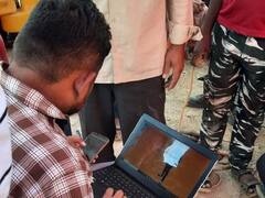 Janjgir-Champa Borewell Rescue: छत्तीसगढ़ में बोरवेल में गिरे बच्चे को बचाने में जुटी रोबोट टीम, सीसीटीवी कैमरे से रखी जा रही है नजर