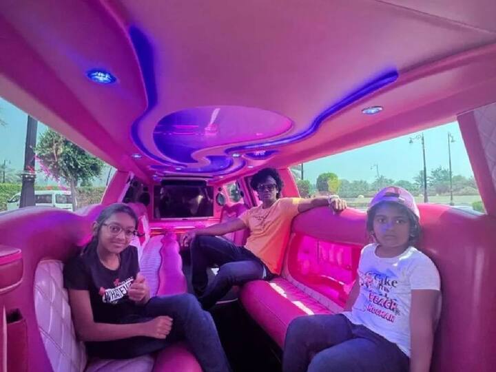 सध्या सिद्धार्थ जाधव त्याच्या नव्या नव्या फोटोशूटमुळे सोशल मीडियावर चर्चेत आहे.