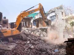 Prayagraj Violence: बुलडोजर की कार्रवाई के खिलाफ HC में याचिका, SSP ने कहा- मास्टरमाइंड जावेद के घर से मिले हथियार