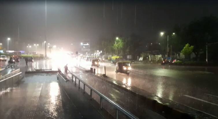 Heavy rain in Ahmedabad city, rain with thunder and wind, Amdavadis get relief from heat અમદાવાદ શહેરમાં વરસાદનું આગમન, વીજળીના કડાકા અને પવન સાથે પડ્યો વરસાદ, ગરમીથી મળી રાહત