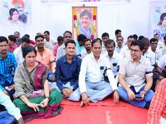 Jalna: पंकजा मुंडेंना डावलण्यात आल्याचा आरोप करत समर्थकांकडून आत्मक्लेश आंदोलन