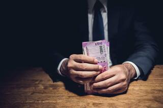 Mumbai Builder News: फ्लैट खरीददारों को ठगने के आरोप में दो बिल्डर गिरफ्तार, करोड़ों रुपए लेकर नहीं दिया कब्जा