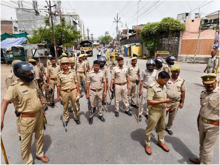 Prayagraj Violence: प्रयागराज में हिंसा के मास्टरमाइंड के घर पर आज चलेगा बुलडोजर, प्रशासन ने कहा- 11 बजे तक खाली करें मकान Prayagraj news bulldozer On house of Mohammad Javed alias javed pump the mastermind of the violence in Prayagraj Prayagraj Violence: प्रयागराज में हिंसा के मास्टरमाइंड के घर पर आज चलेगा बुलडोजर, प्रशासन ने कहा- 11 बजे तक खाली करें मकान