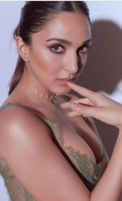 kiara advani pics: கியாரா அத்வானியின் லேட்டஸ்ட் ஹாட் பிக்ஸ்..!