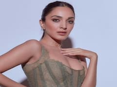 kiara advani pics: கியாரா அத்வானியின் லேட்டஸ்ட் ஹாட் பிக்ஸ்..!