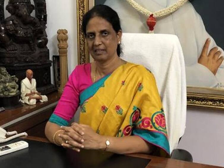 Schools, colleges reopens from jun 13th in Telangana says Minister sabitha Indra reddy Telangana Schools Reopen: రేపటి నుంచే తెలంగాణలో స్కూల్స్ రీఓపెన్, పొడిగింపు లేదు: సబితా ఇంద్రారెడ్డి