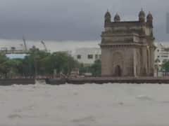Watch: गेटवे ऑफ इंडिया के पास समुद्र में उठ रही ऊंची लहरें, देखिए वीडियो
