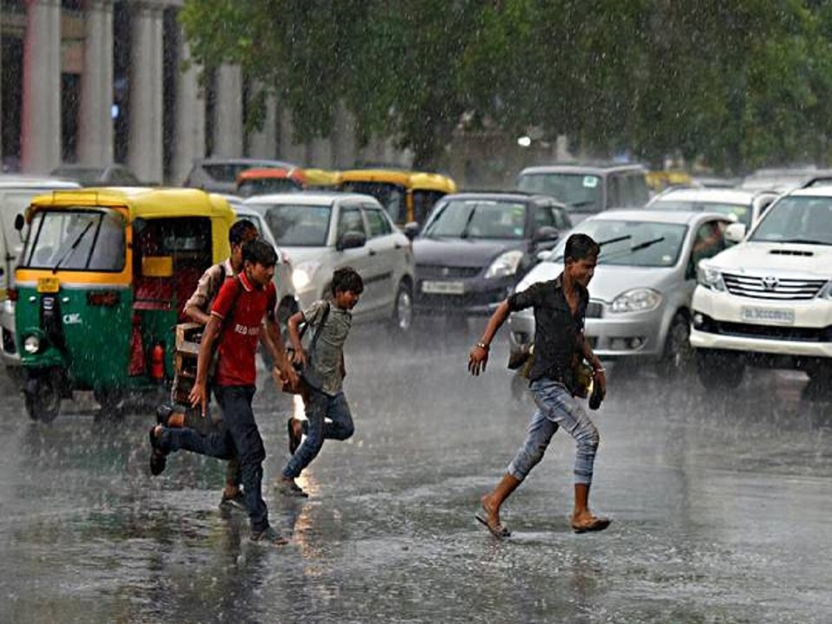 Maharashtra Rain : राज्याच्या विविध भागात जोरदार पावसाची हजेरी, काही ठिकाणी वीज पडल्याची घटना