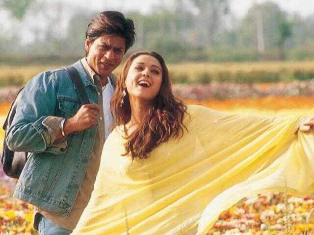 शाहरूख खान और प्रीति जिंटा की फिल्म वीर-ज़ारा (Veer Zaara) में दोनों की प्रेम कहानी लोगों को खूब पसंद आई थी. वहीं इसमें जो एक्ट्रेस के महल का सीन दिखाया गया था वो भी काफी शानदार था. हालांकि आपको बता दें, ये महल सैफ अली खान की पटौदी पैलेस थी.