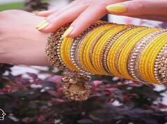 Bangles Benefit: આ બે દિવસ ક્યારેય ન ખરીદો ચુડી, જીવન પર પડે છે નકારાત્મક અસર