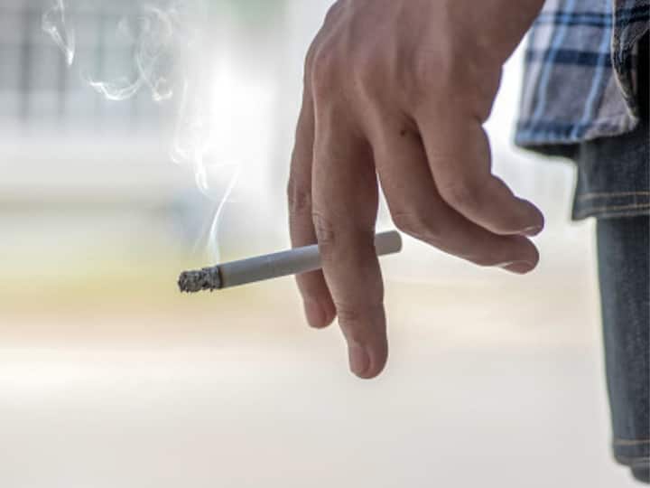 Male Smokers Have Increased Risk Of Bone Fractures Early Death Says Study Male Smokers Have Increased Risk Of Bone Fractures, Early Death: Study