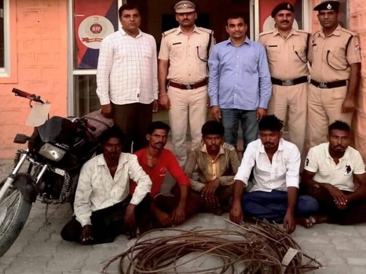 Rajasthan Crime News police arrest 5 thieves for rail cable steal in Jodhpur in Rajasthan ann Jodhpur News: चोरों के गैंग ने रेलवे की 25000 हाई वोल्टेज तार को काटकर की चोरी, फिर ऐसे चढ़े पुलिस के हत्थे