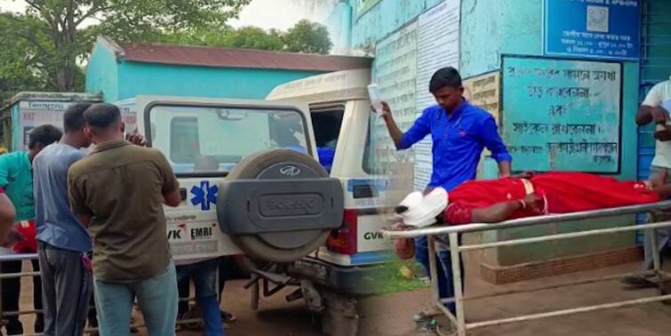 Jhargram News: pickup van accident at belpahari, 40 injured Jhargram News: ঝাড়গ্রামের বেলপাহাড়িতে মর্মান্তিক দুর্ঘটনা, আহত ৪০
