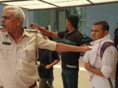 Job In Bihar: पटना में नौकरी को लेकर हंगामा कर रहे डाटा एंट्री ऑपरेटर अभ्‍यर्थियों को पुलिस ने खदेड़ कर पीटा