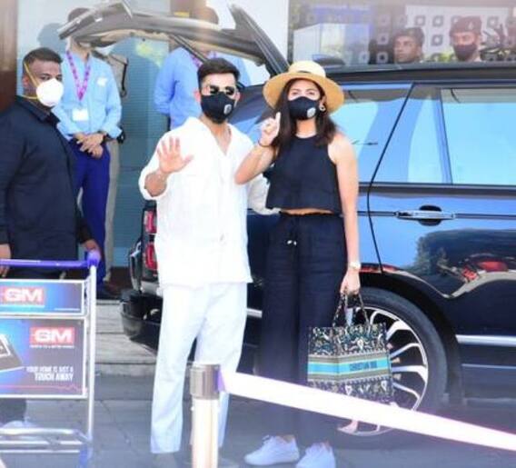 विराट-अनुष्का सुट्टीवरुन परतले