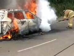 Ooty kallati Accident : உதகை கல்லட்டி மலைப்பாதையில் தீப்பற்றி எரிந்த கார் ; நல்வாய்ப்பாக தப்பிய சுற்றுலா பயணிகள்..