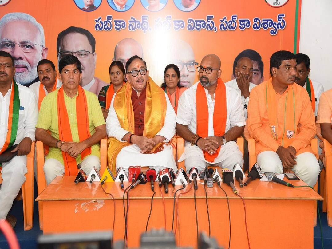 Union minister Mahendranath pande tours in Nizamabad district praises PM Modi administration Nizamabad: కేంద్ర నిధులన్నీ దుర్వినియోగమే! కేసీఆర్ ప్రభుత్వం అహంకారమైంది - కేంద్ర మంత్రి వ్యాఖ్యలు