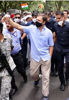 Photo : राहुल गांधींची ईडीकडून चौकशी, पाहा कोण काय म्हणाले?