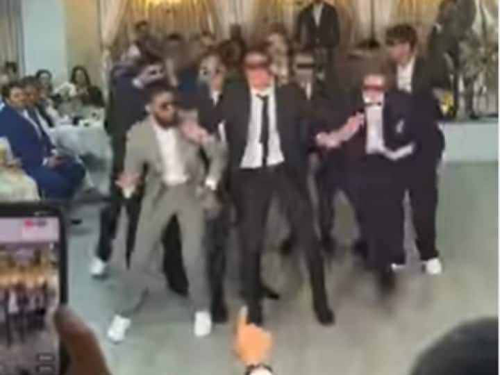 norwegian dance group perform on kala chashma song video viral Watch: देसी गाने पर थिरका विदेशी डांस ग्रुप, Video ने इंटरनेट पर मचाया धमाल