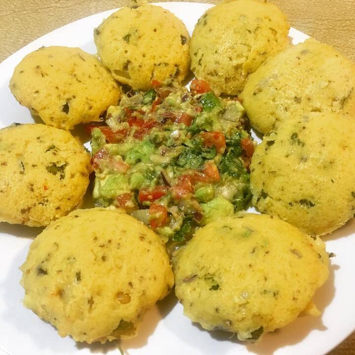 बफौरी - बफौरी भी यहां काफी प्रसिद्ध है. इसे बेसन और सब्जियों से बनाया जाता है. पर्यटकों के बीच ये चीज काफी फेमस है. इसके अलावा ये डिश कोलेस्टेरॉल की बीमारी से बचाव करती है.