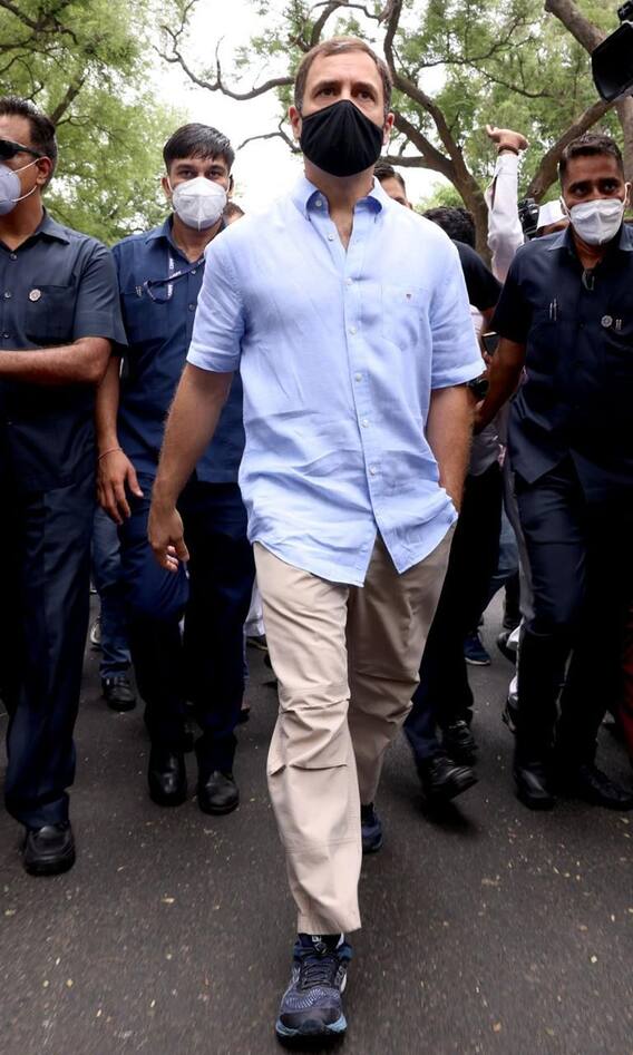 Photo : राहुल गांधींची ईडीकडून चौकशी, पाहा कोण काय म्हणाले?