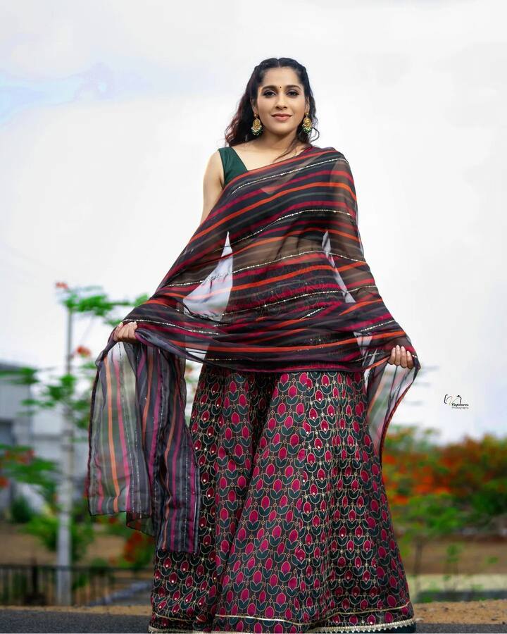 రష్మి గౌతమ్ ఫోటోలు -Image Credit:Rashmi Gautham/Instagram