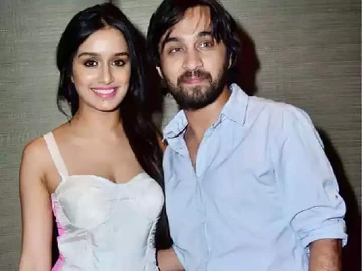 Siddhanth Kapoor Profile: फिल्मी करियर रहा फ्लॉप, बॉलीवुड में डेब्यू से पहले DJ का काम करते थे श्रद्धा कपूर के भाई सिद्धांत कपूर! Siddhanth Kapoor Siddhanth Kapoor Profile Siddhanth Kapoor career movies Siddhanth Kapoor Profile: फिल्मी करियर रहा फ्लॉप, बॉलीवुड में डेब्यू से पहले DJ का काम करते थे श्रद्धा कपूर के भाई सिद्धांत कपूर!
