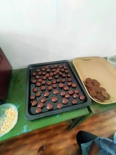 In Photos: बस्तर में महुआ से बनाई जा रही स्वादिष्ट लड्डू और कुकीज, लाखों रुपये कमा रहीं महिलाएं, देखें तस्वीरें