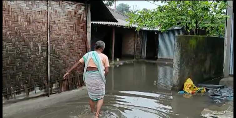 north dinajpur, problem in drainage system, waterlog problem in chopra North Dinajpur: বর্ষার শুরুতেই জল-ভোগান্তি চোপড়ায়