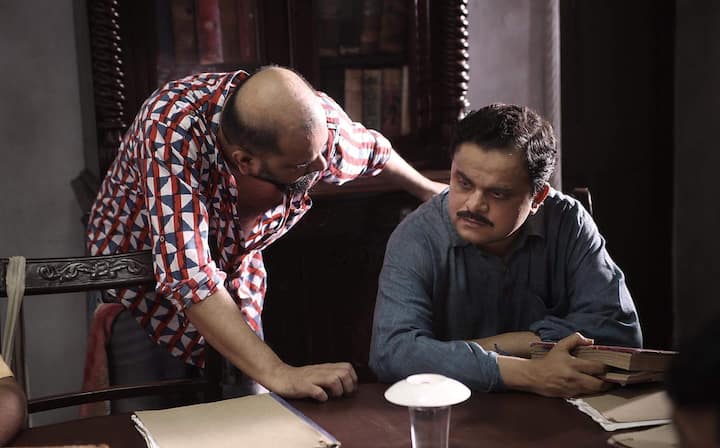 অজানা সেই গল্পকেই ছবির পর্দায় তুলে আনছেন পরিচালক সায়ন্তন মুখোপাধ্যায়। মুখ্যভূমিকায় রয়েছেন ব্রাত্য বসু (Bratya Basu), জয়া আহসান (Joya Ahashan) ও অন্যান্যরা।