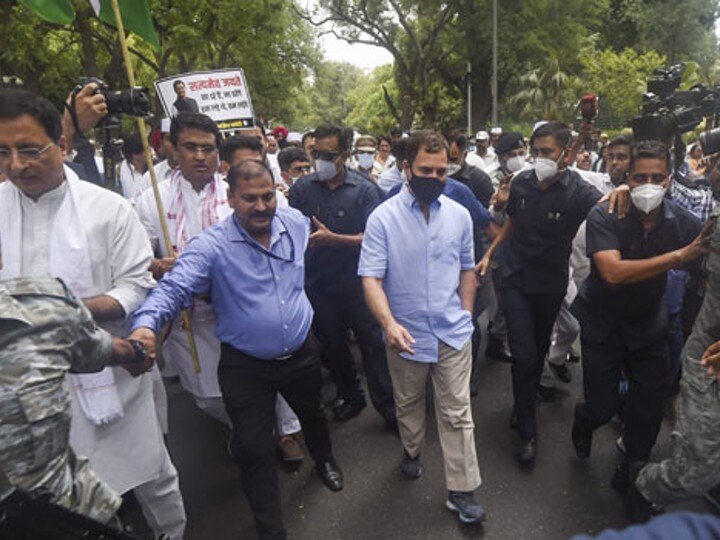 Rahul meet Sonia Gandhi: அமலாக்கத்துறை விசாரணைக்கிடையில் சோனியாவை மருத்துவமனையில் சந்தித்த ராகுல் காந்தி